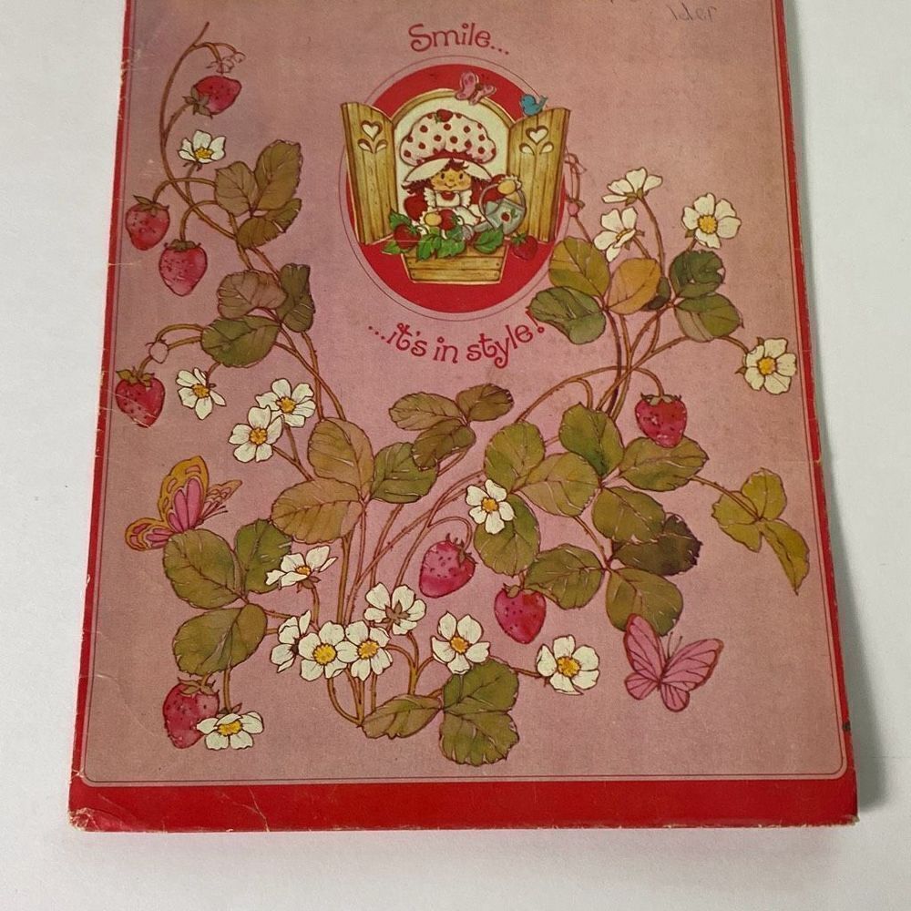 Lot of 6 Strawberry Shortcake pocket folders 1980 St Regis - Picture 16 of 16